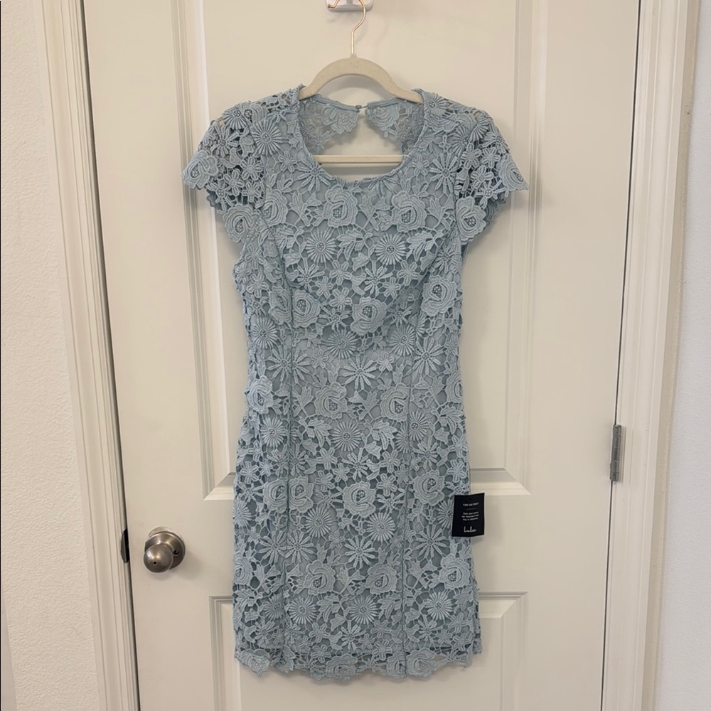 Elegant Lace Backless Dress in Light Blue